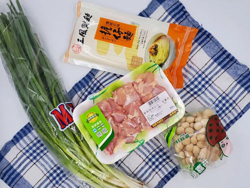 鸡肉干拌面简单的拌一拌味道特别的香