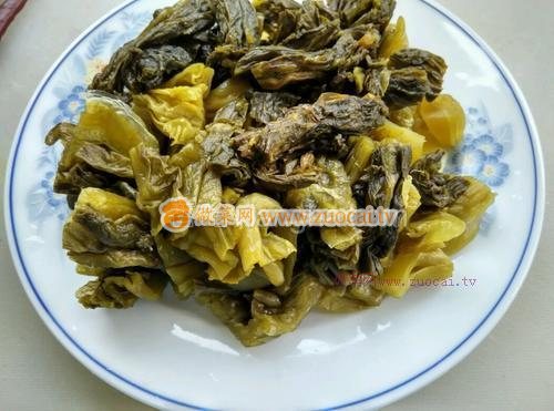 酸菜豆腐鱼头汤的做法