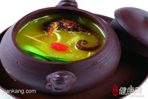 狼疮性肾炎吃什么食物好呢_狼疮性肾炎吃什么中成药