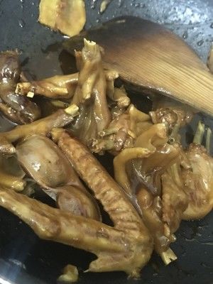 家庭版周黑鸭（家庭版周黑鸭的做法）_在家做周黑鸭