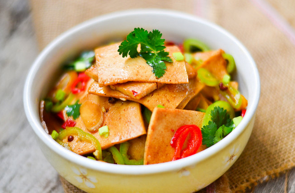 超有嚼头的辣炒千页豆腐(嚼头炒肉怎么做)