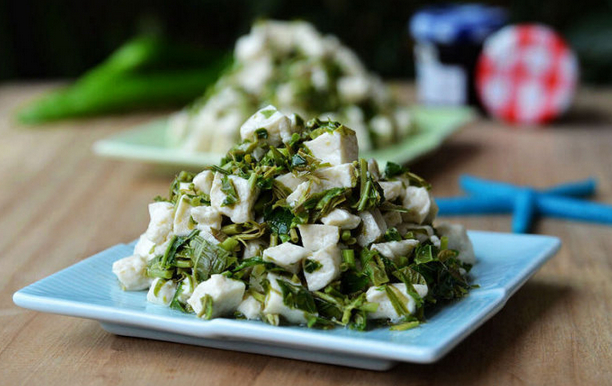 香椿拌豆腐(香椿做法大全家常菜)
