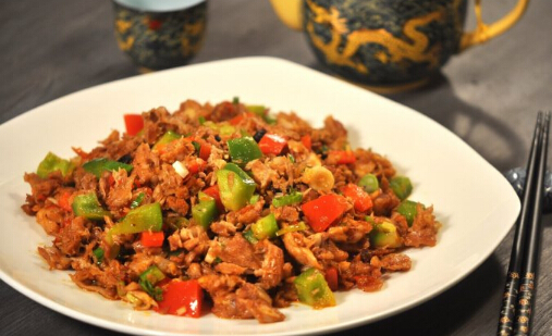 豆瓣酱炒剔骨肉的做法