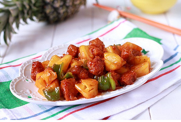 酸甜爽口——菠萝咕噜肉的做法步骤9