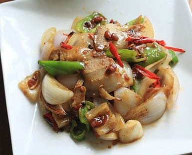 黄豆酱版回锅肉的制作方法