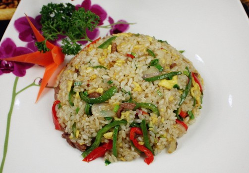 彩椒牛肉炒饭