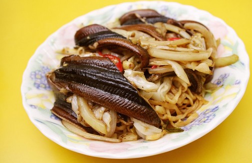 冬笋丝炒鳝鱼的做法