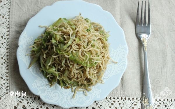 包心菜炒面
