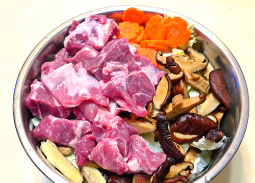 无水白菜猪肉锅，预防感冒，鲜美汤头无法挡