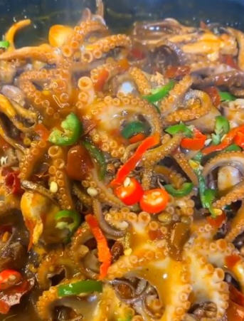 麻辣八爪鱼，鲜香麻辣，口感脆爽浓郁，一点也不腥