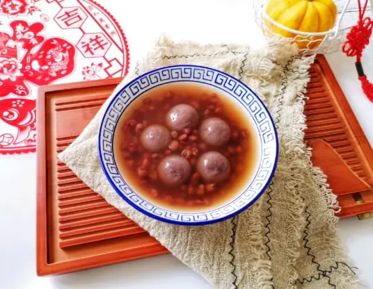 红豆汤圆，家家户户必备的节日食品